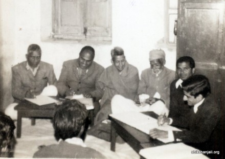देवाली गाँव में सहकारी समिति का संचालन